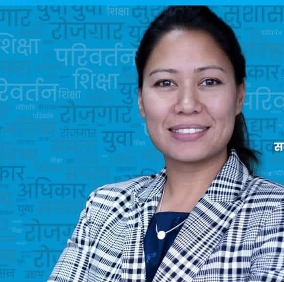 कविता :      म अवसरवादी ! - सुमना श्रेष्ठ