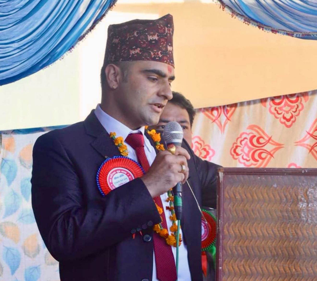 एनआरएनए बेल्जियम : विभाजनले चुनौती, एकताले समाधान