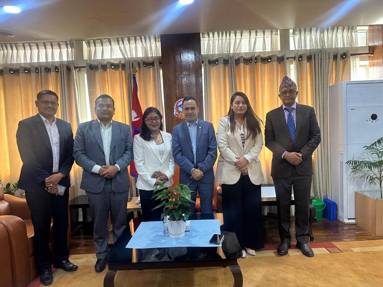विपद्पछिको पुनर्स्थापना र पुनर्निर्माणमा एनआरएनए र सरकारबीच सहकार्यबारे छलफल
